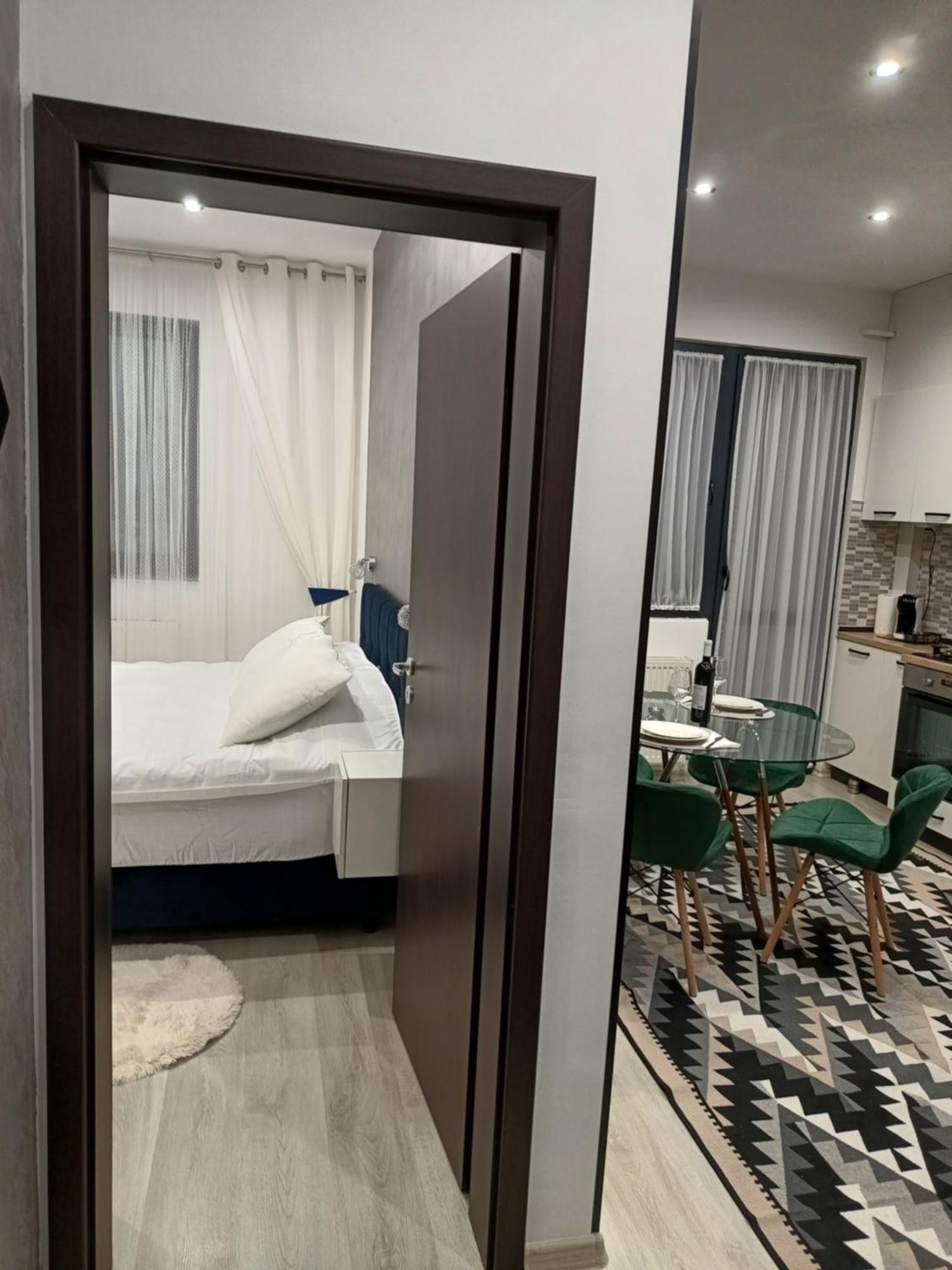 Malivia Oxygen Apartment Яш Екстериор снимка