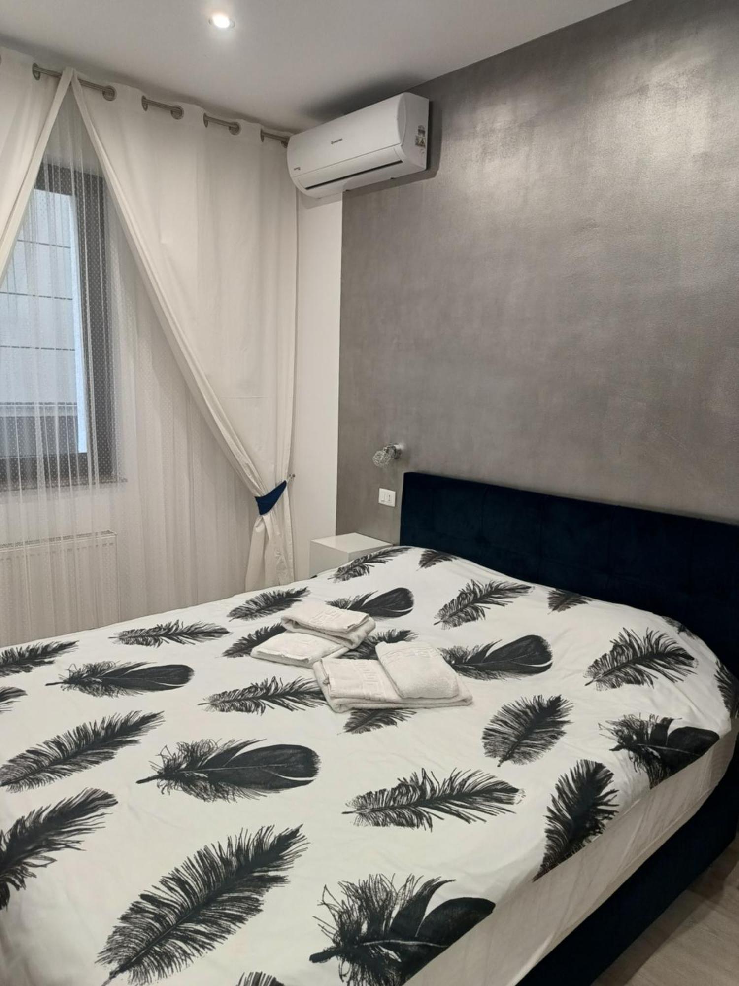 Malivia Oxygen Apartment Яш Екстериор снимка